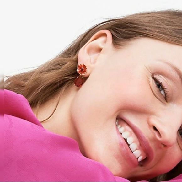 ⭐️Host Pick⭐️ 🆕 Kate Spade: Blushing Blooms Flower Drop Earrings With Dust Bag - Picture 7 of 11